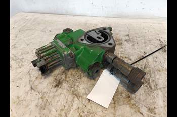 salg af John Deere 6420 S  Hydraulic lift valve