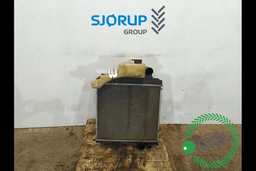 salg af John Deere 6420 S  Water Radiator