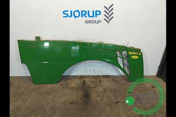 John Deere 8360R  Engine Hood