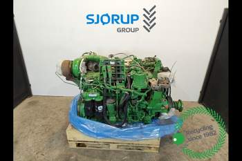 John Deere 8360R  Engine