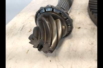 salg af Case MX170  Differential, Rear Trransmission