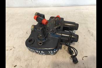 salg af Case MX170  Hydraulic lift valve